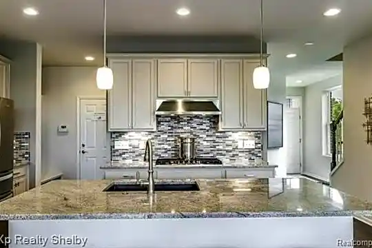43446 Prospect Ln Photo 2