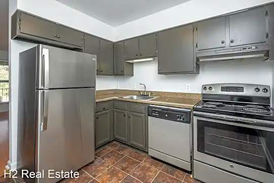 Glen Iris Place Photo 1