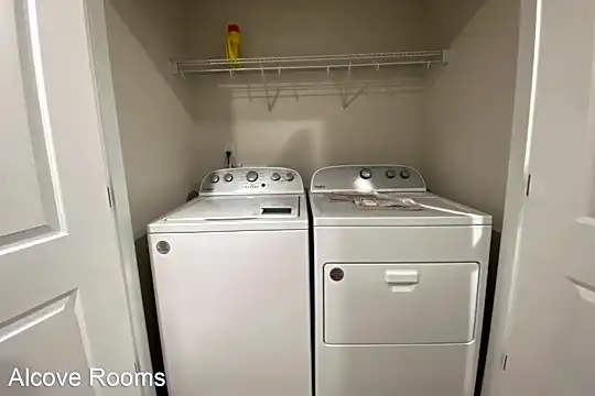 3812 Memorial Pkwy Photo 2