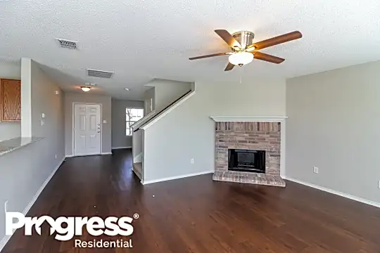 2538 Saint Luke Ln Photo 2