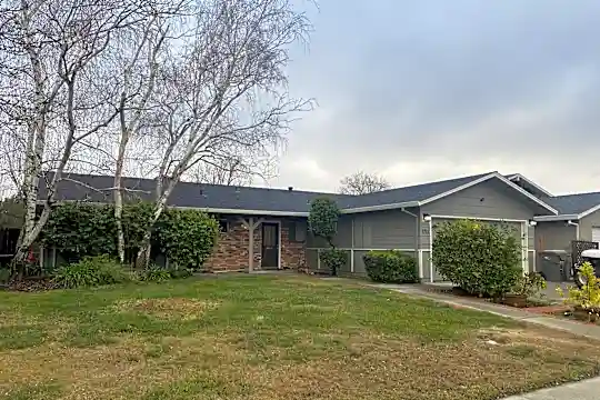 1713 El Paseo Dr Photo 1