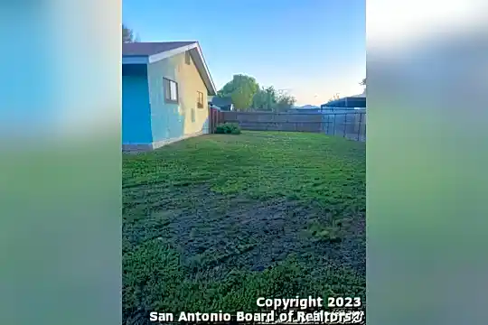 7203 Castle Gate Dr Photo 2