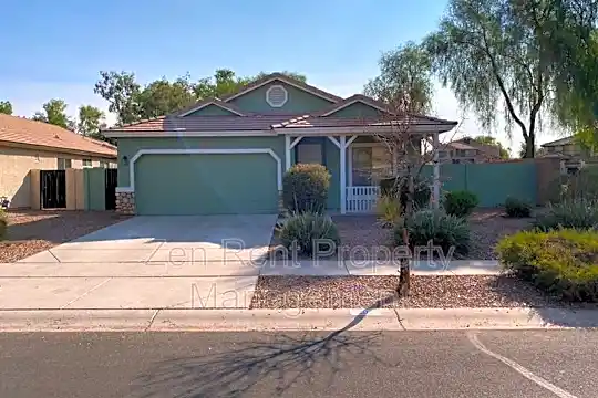 4569 E. Sundance Ave Photo 1