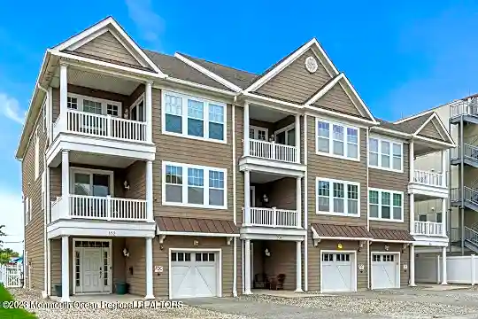 102 Marine Terrace Photo 1