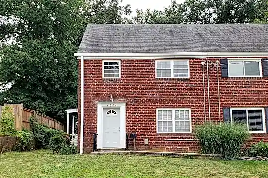 4804 20th Pl N Photo 1
