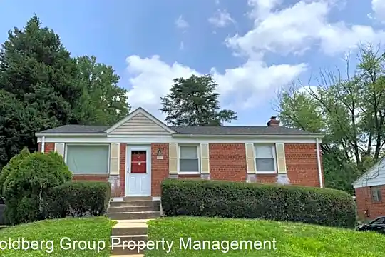 4813 Macon Rd Photo 1