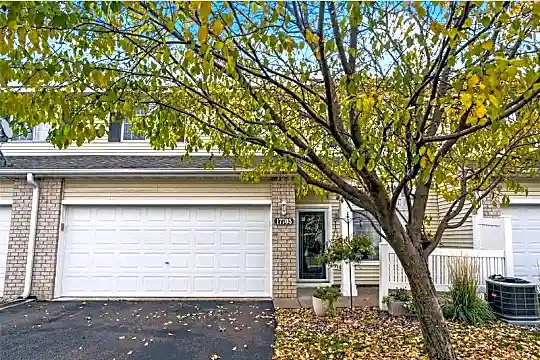 17705 96th Ave N Photo 1