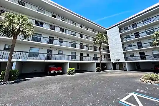 999 Anglers Cove #M-505 Photo 1
