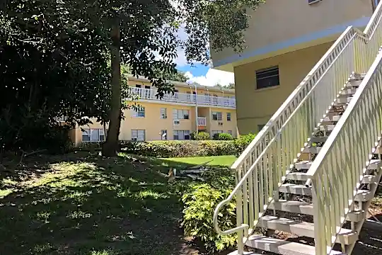 Riverside Village Apartments Photo 1