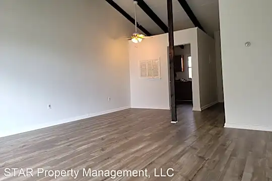 2620 E Northern Pkwy Photo 1