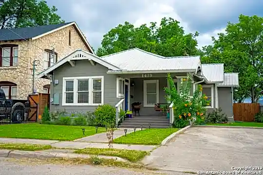 1419 Nolan St Photo 1