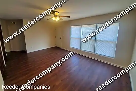 6714 Illinois Ave Photo 2