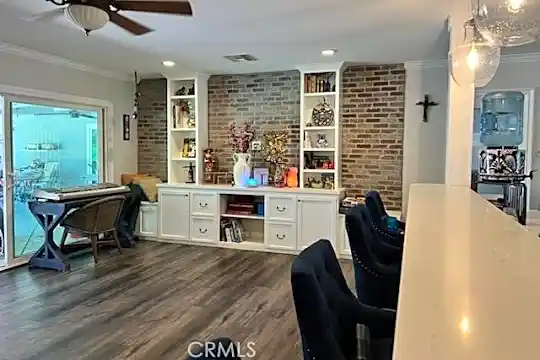 8034 Jason Ave Photo 2