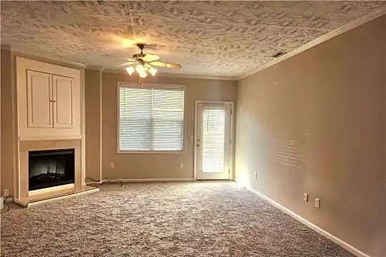 645 Brandermill Rd #101 Photo 2