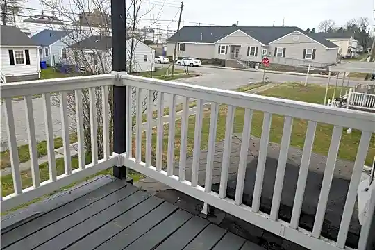 175 Tynes St Photo 2