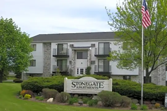 Stonegate Apartments Photo 1