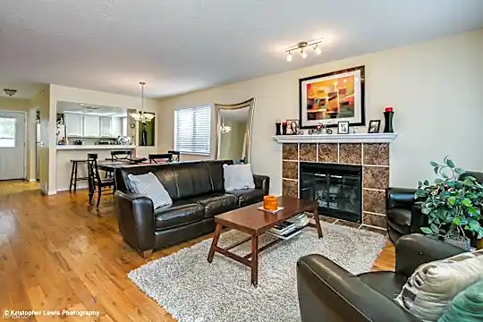 2640 Lowell Blvd Photo 2