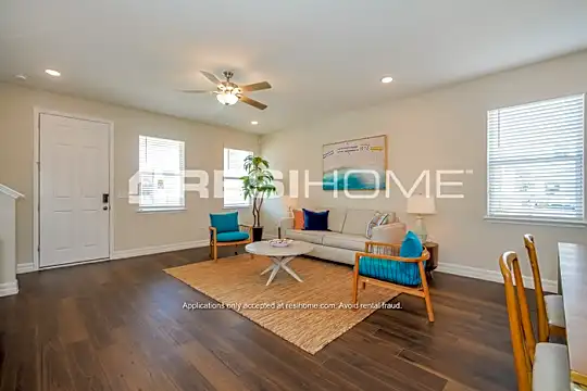 8160 Arrow Wood Loop Photo 2