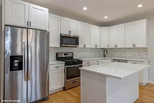 1130 N Ridgeway Ave #2S Photo 2