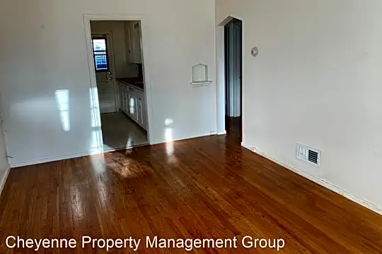 1707 Hugur Ave Photo 2