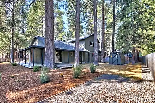 629 James Ave Photo 2