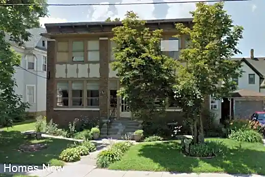 136 N Longwood St Photo 1