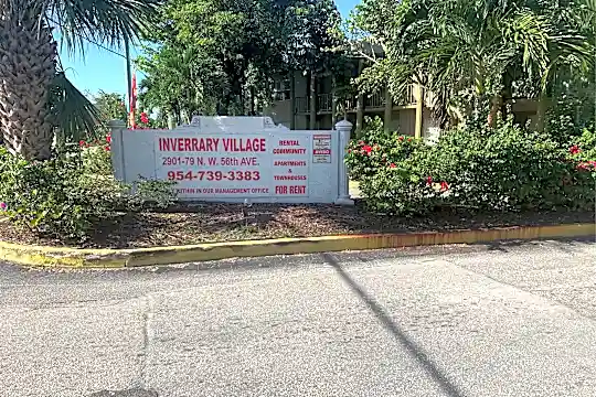 Inverrary Village Photo 2