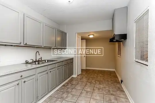 3325 Columbus Ave Photo 1