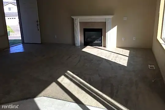 16006 29th Ave Ct E Photo 2