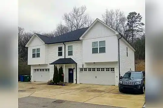 8407 Brookmoor Ln Photo 2