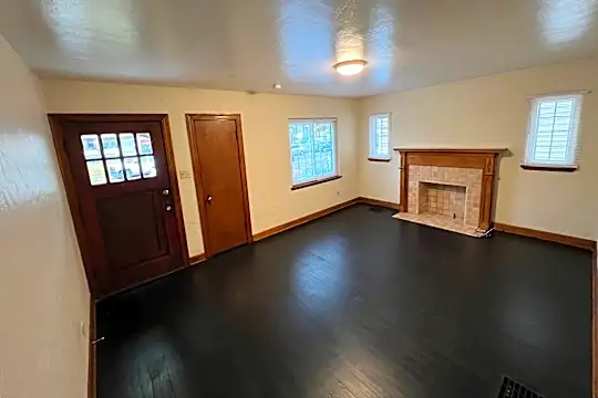 36 N Westmoor Ave Photo 2
