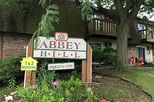 Abbey Hills Apartments Photo 2