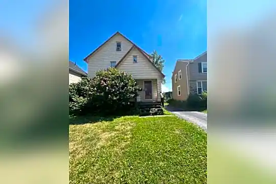 4538 Lilac Rd Photo 1