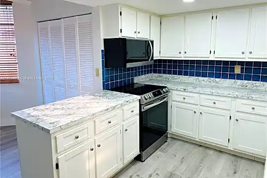 9501 Seagrape Dr #101 Photo 1