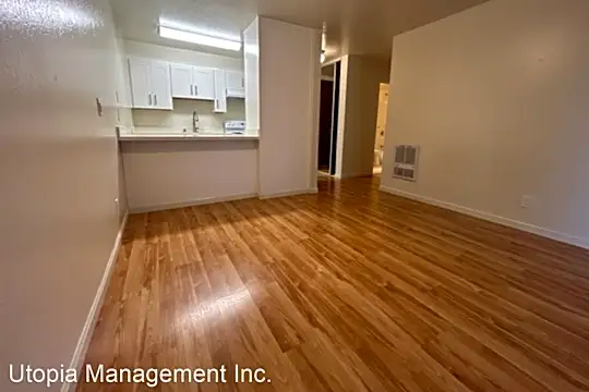 551 Jean Street #105 Photo 1