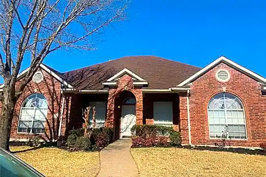1227 Shenandoah Dr Photo 1