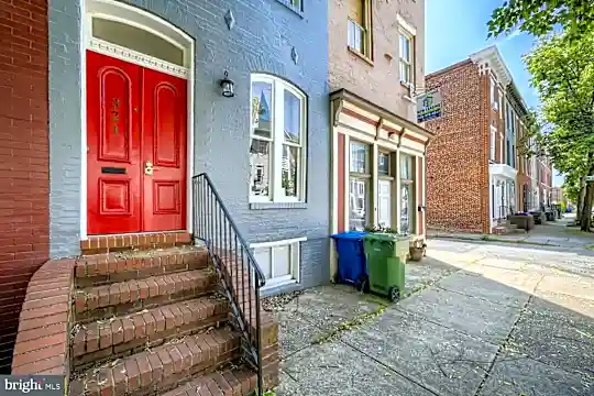 321 Scott St Photo 1