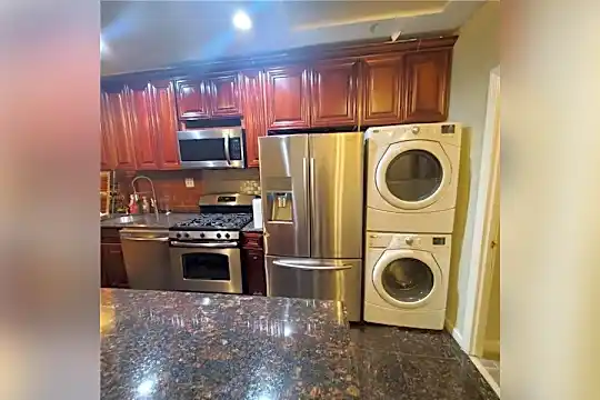 330 94th St Photo 1