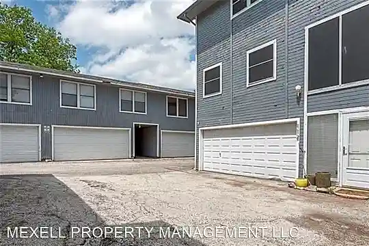 5829 Phoenix Dr Photo 1