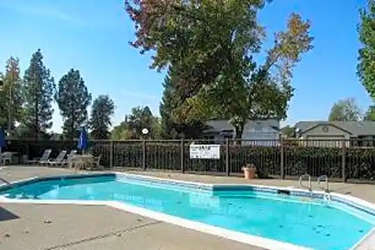 Windsor Ridge Photo 2
