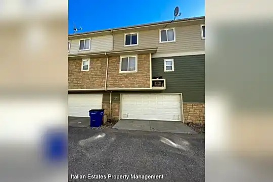 24 Fuller Cir Photo 2