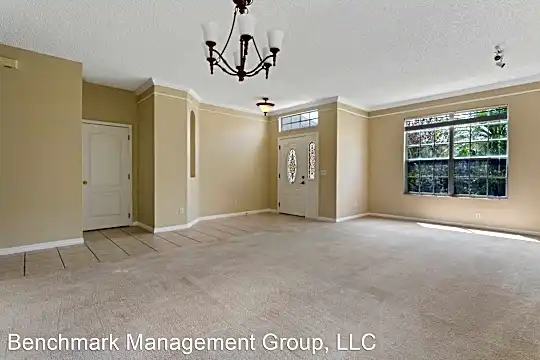 963 Cherry Valley Way Photo 2