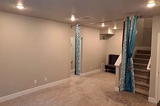 5356 Sky Top Ln Photo 2