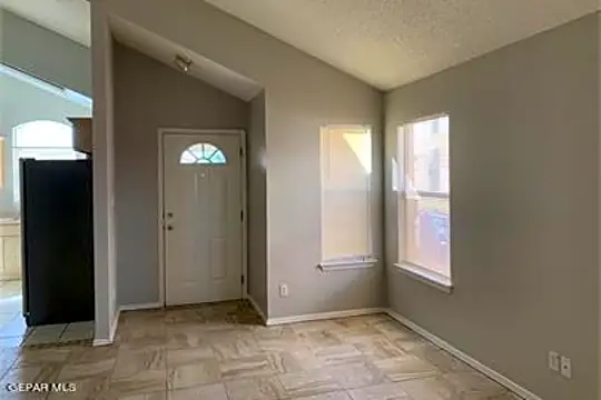 2256 Tierra Robles Dr Photo 2