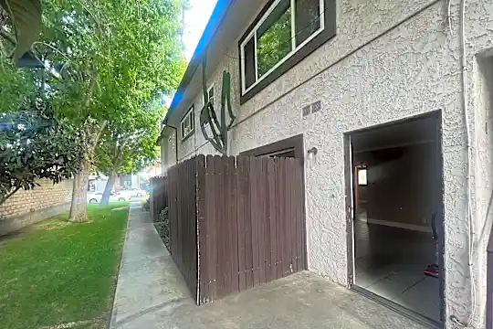 507 N Curtis Ave Photo 1