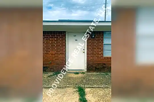 1820 Indiana Ave Photo 1
