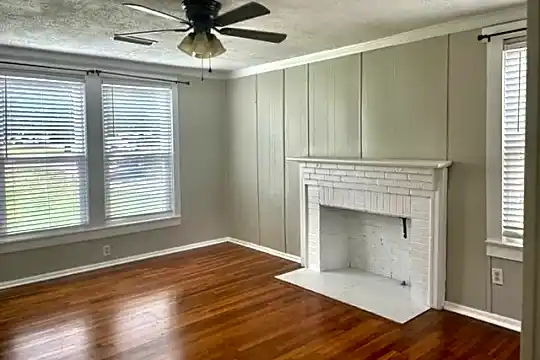 103 Bracewell Ave Photo 2