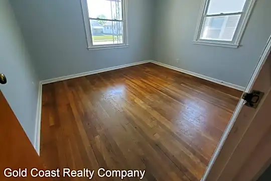 2623 Springmont Ave Photo 2