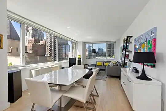 322 W 57th St Photo 2
