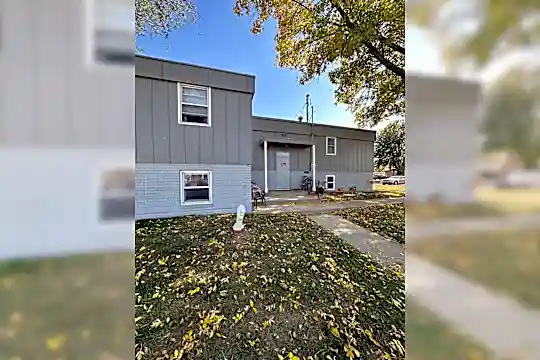 110 N Douglas St Photo 1